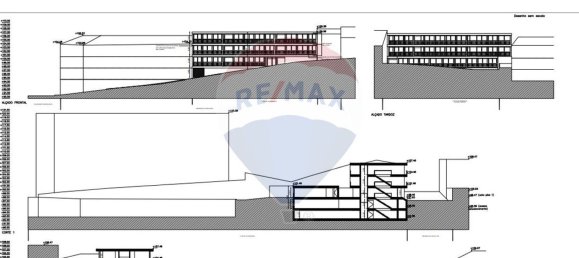 218m² Building in Porto, Portugal No. 33616 6