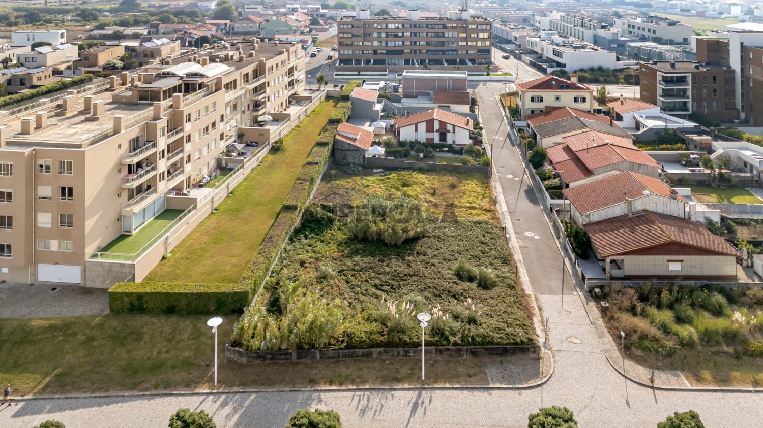 325m² Land in Matosinhos, Portugal No. 252549