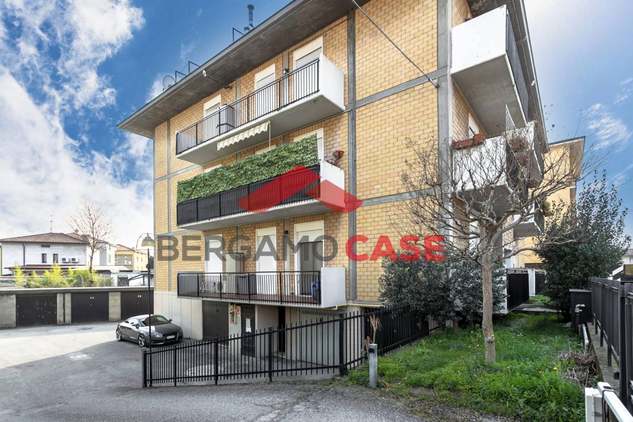 2غرفة شقة في Curno, Italy رقم 40297