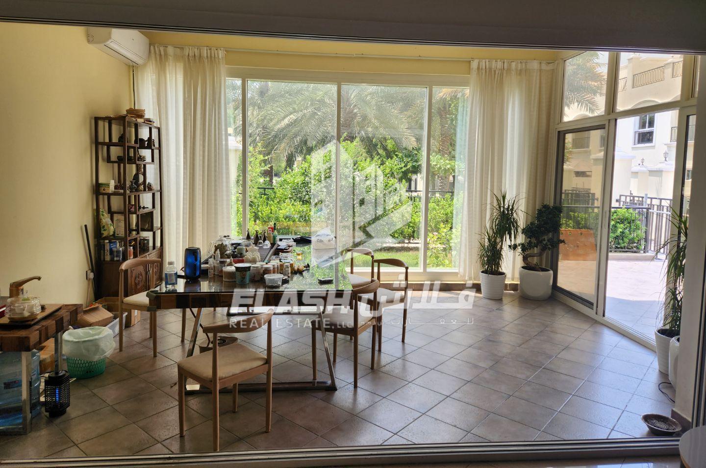 4 bedrooms Townhouse in Al Hamra Village, UAE No. 33042