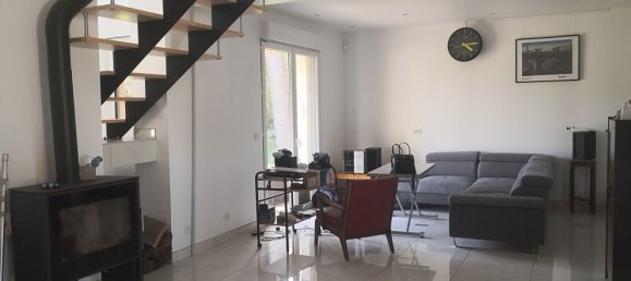 Casa de 4 dormitorios en Vineuil, France No. 226049 3