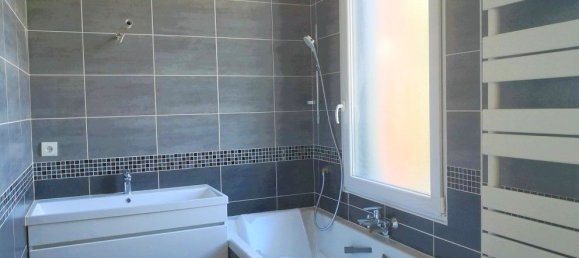 Casa de 4 dormitorios en Vineuil, France No. 226049 7