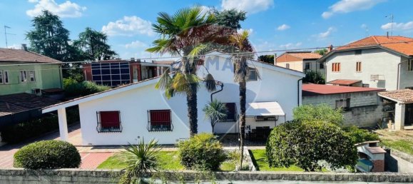 2 bedrooms House in Occhiobello, Italy No. 292973 14