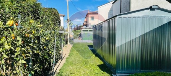 2 bedrooms House in Occhiobello, Italy No. 292973 17