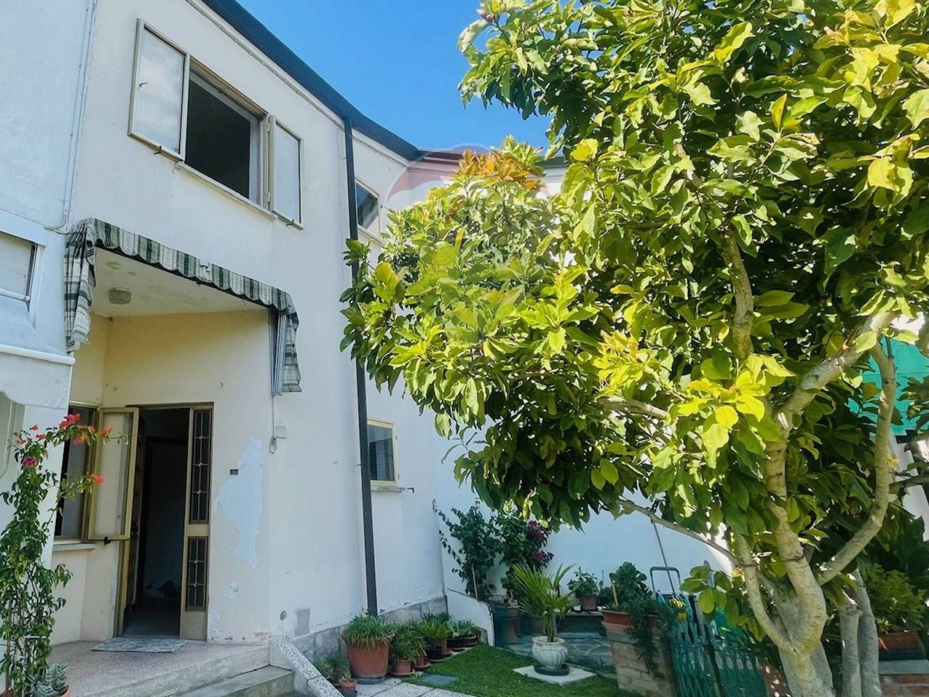 2 bedrooms House in Occhiobello, Italy No. 292973