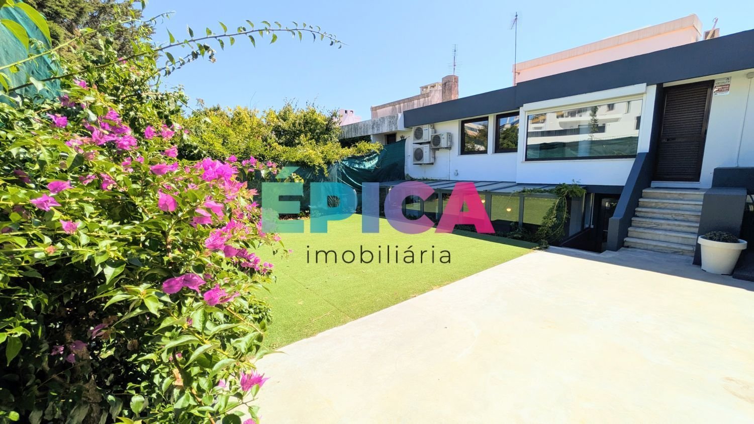 8 bedrooms House in Amadora, Portugal No. 330430