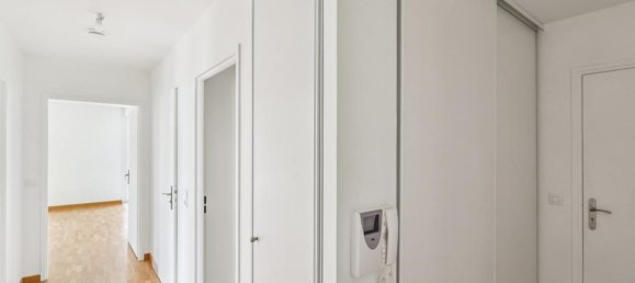 Apartamento de 3 dormitorios en Ris-Orangis, France No. 327951 4