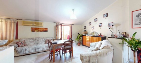 4 rooms Apartment in Casalnuovo di Napoli, Italy No. 20119 4
