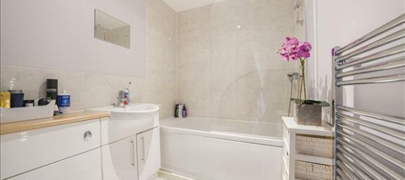 Apartamento de 2 dormitorios en London, United Kingdom No. 7262 6