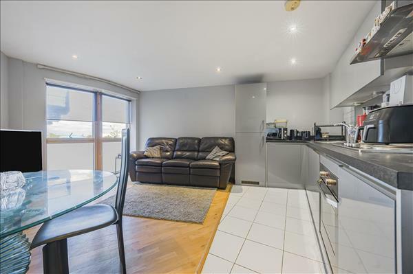 Apartamento de 2 dormitorios en London, United Kingdom No. 7262