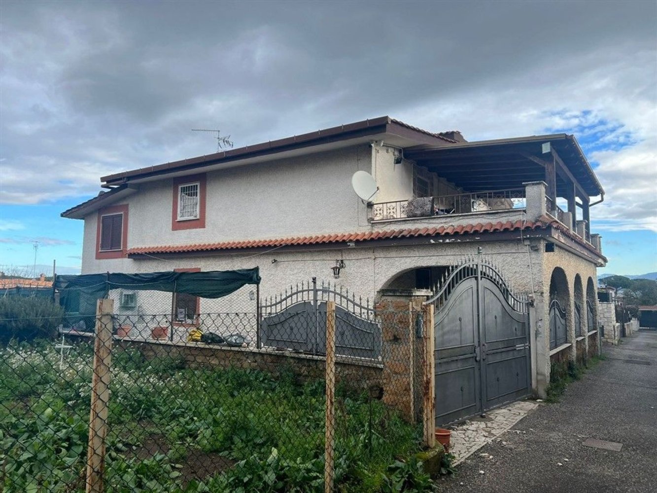 3 rooms Apartment in Rome, Italy No. 46237