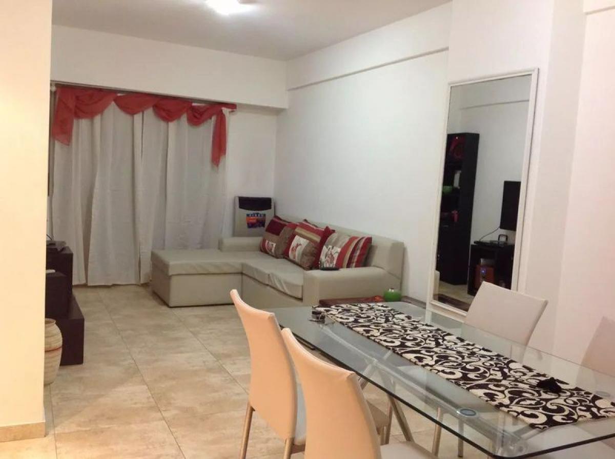 Apartamento de 3 dormitorios en Bermúdez, Argentina No. 21010