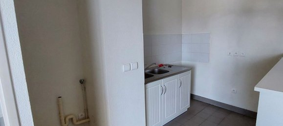 1 bedroom Apartment in Le Haillan, France No. 335664 4
