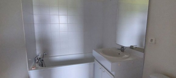 1 bedroom Apartment in Le Haillan, France No. 335664 6