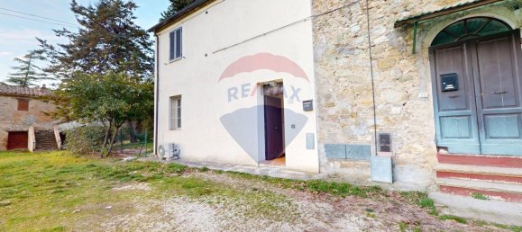 2 rooms Apartment in Perugia, Italy No. 151276 2