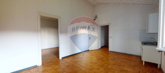 2 rooms Apartment in Perugia, Italy No. 151276 6