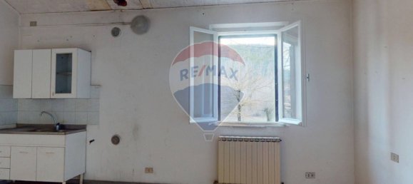 2 rooms Apartment in Perugia, Italy No. 151276 7