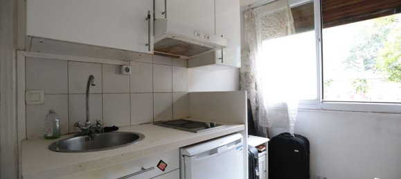 Estudio en Clamart, France No. 168227 2