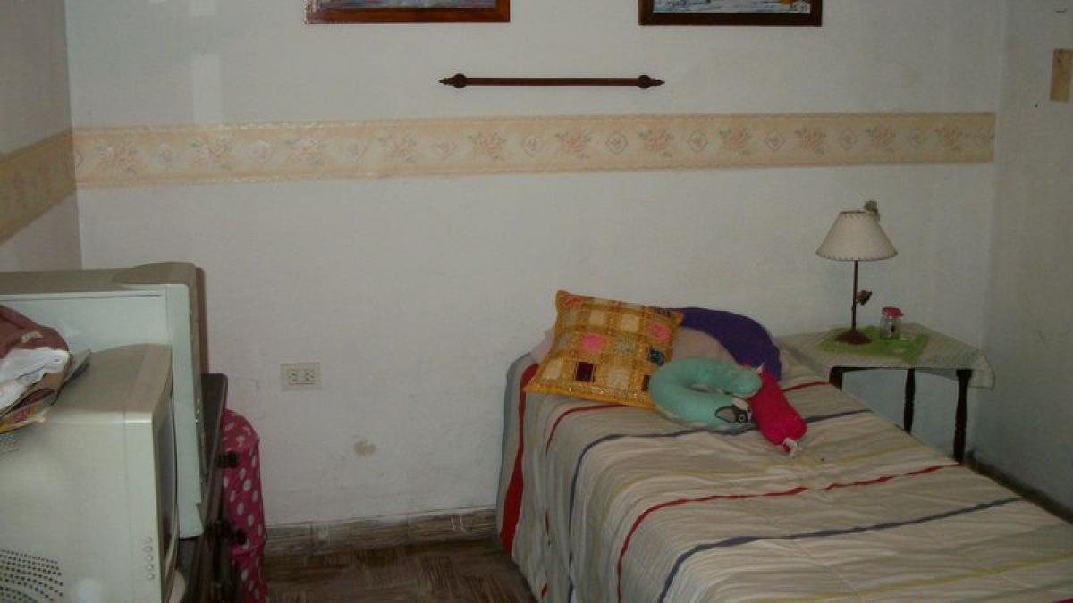 2 bedrooms House in Mar del Plata, Argentina No. 81949