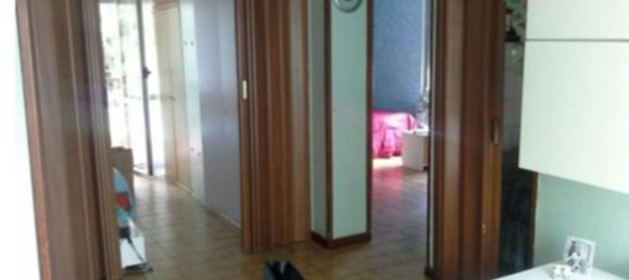 3 rooms Apartment in Milan, Italy No. 246804 3