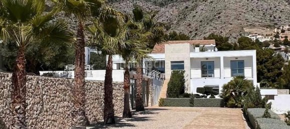 3 bedrooms Villa in Altea, Spain No. 77880 2