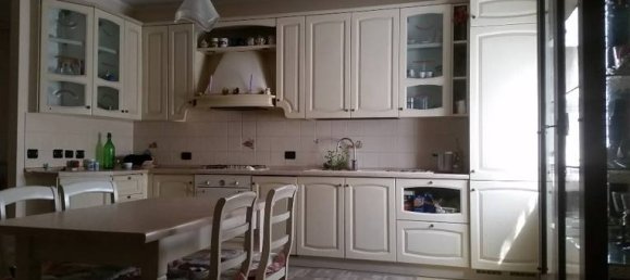 Вилла с 3 спальнями в Асти, Италия № 254107 2