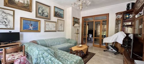 3 Schlafzimmer Wohnung in Viareggio, Italy, Nr. 298594 2