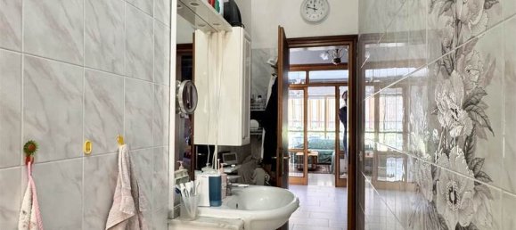 3 Schlafzimmer Wohnung in Viareggio, Italy, Nr. 298594 15