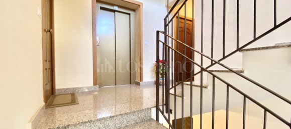 5 rooms Apartment in Messina, Italy No. 48343 8