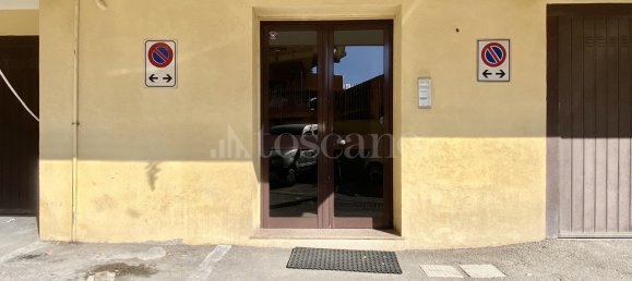 5 rooms Apartment in Messina, Italy No. 48343 6