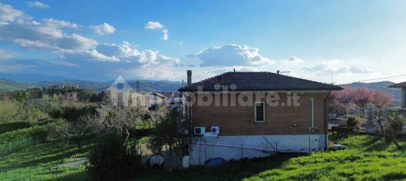 Villa de 2 dormitorios en Castana, Italy No. 112562 3