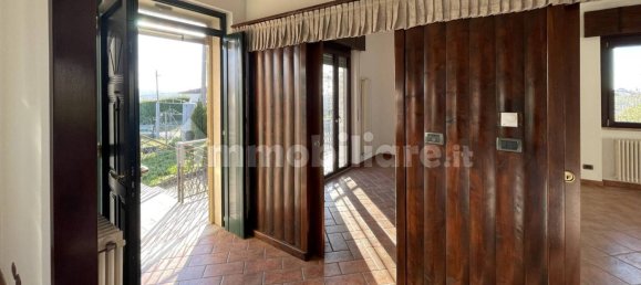 Villa de 2 dormitorios en Castana, Italy No. 112562 21