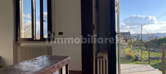 Villa de 2 dormitorios en Castana, Italy No. 112562 36