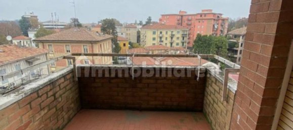2 bedrooms Apartment in Parma, Italy No. 225862 9