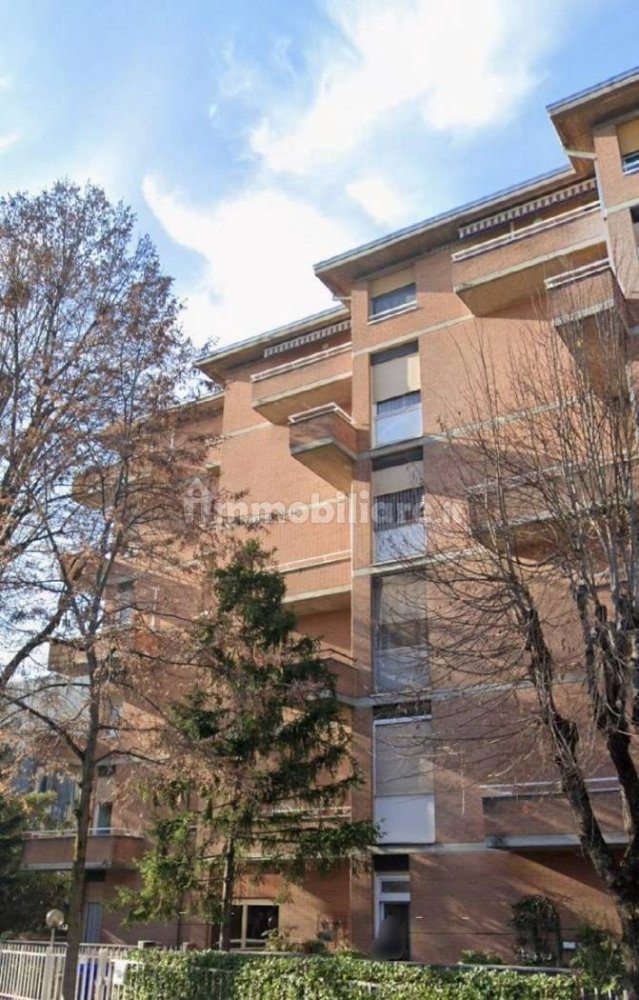 2 bedrooms Apartment in Parma, Italy No. 225862
