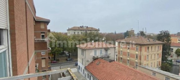 2 bedrooms Apartment in Parma, Italy No. 225862 8