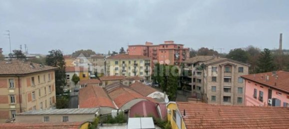 2 bedrooms Apartment in Parma, Italy No. 225862 10