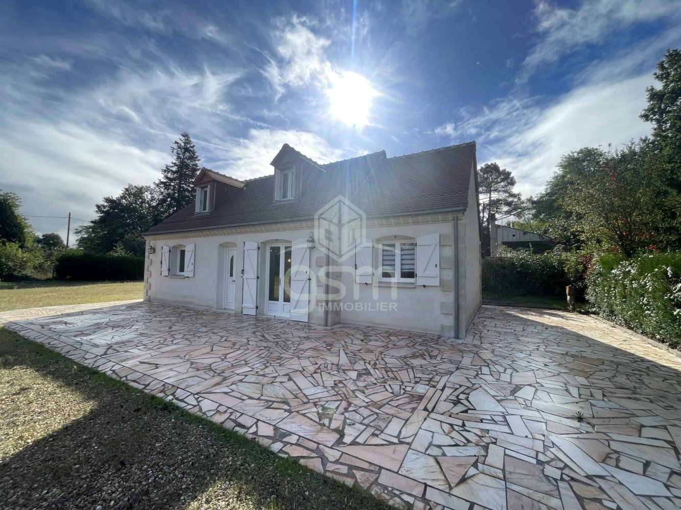 3 bedrooms House in Veigne, France No. 217525