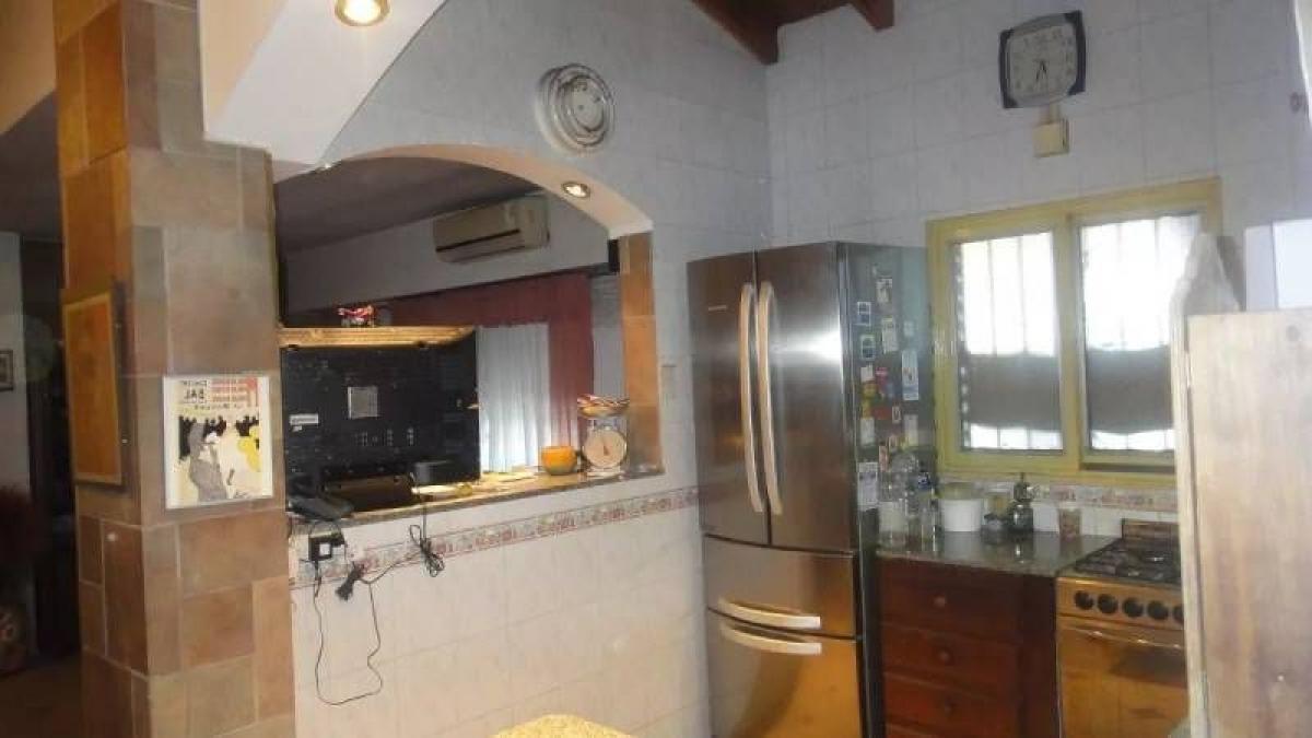 Дом с 2 спальнями в Буэнос-Айрес, Аргентина № 68428