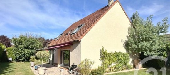 5 bedrooms House in Val-d'Oise, France No. 359570 2