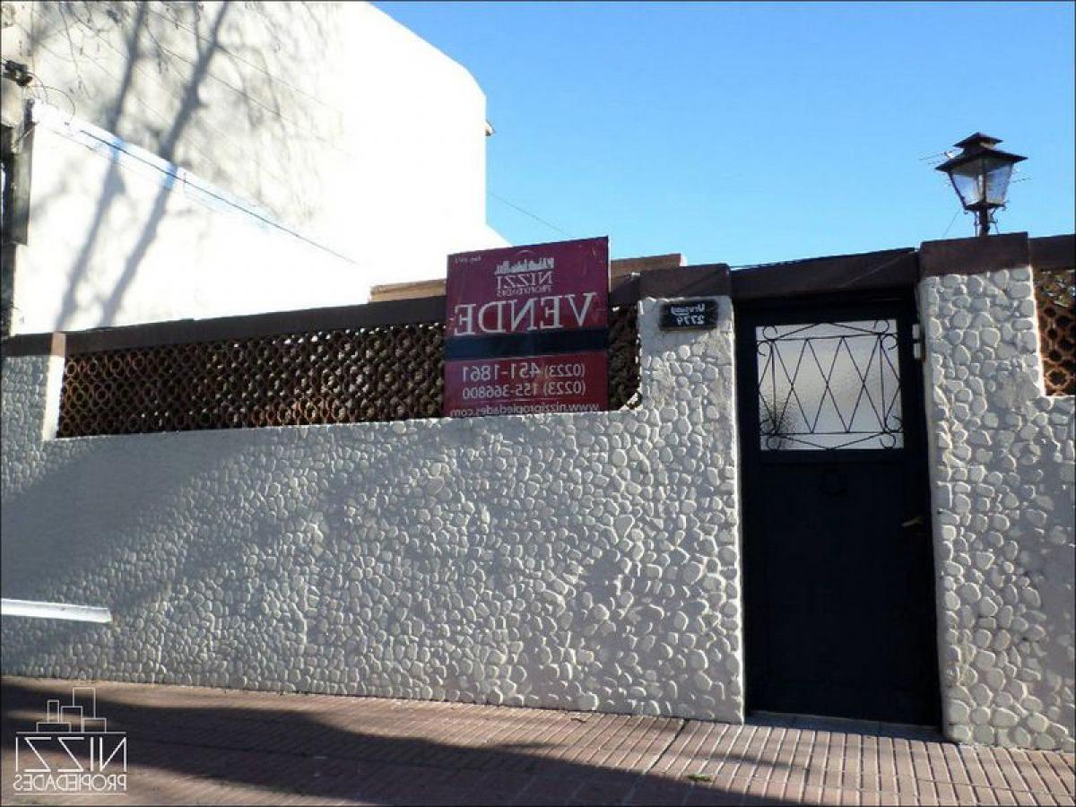 5 bedrooms House in Buenos Aires, Argentina No. 5027