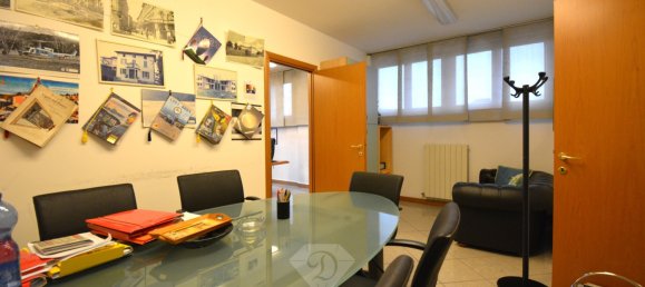 مكتب في Varese, Italy رقم 114600 2
