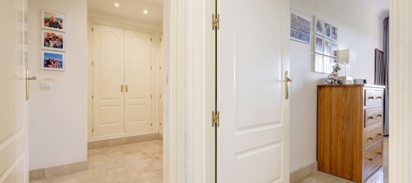 2 chambres Appartement à Marbella, Spain No. 251328 33