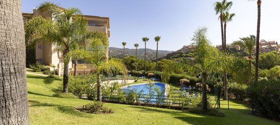 2 chambres Appartement à Marbella, Spain No. 251328 7