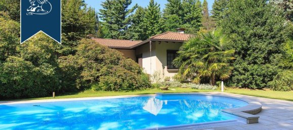 Villa de 5 dormitorios en Somma Lombardo, Italy No. 354915 13