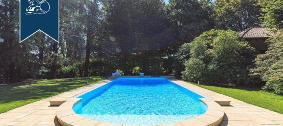 Villa de 5 dormitorios en Somma Lombardo, Italy No. 354915 2