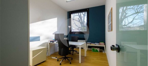 6 rooms Apartment in Reggio Emilia, Italy No. 71796 8