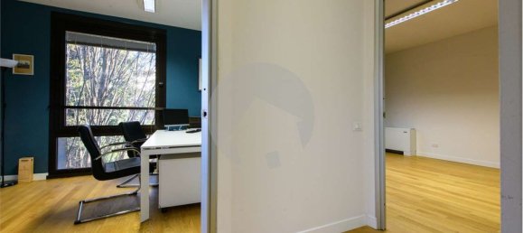 6 rooms Apartment in Reggio Emilia, Italy No. 71796 5