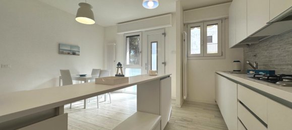 3 rooms Apartment in Udine, Italy No. 127616 11