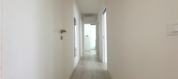 3 rooms Apartment in Udine, Italy No. 127616 14
